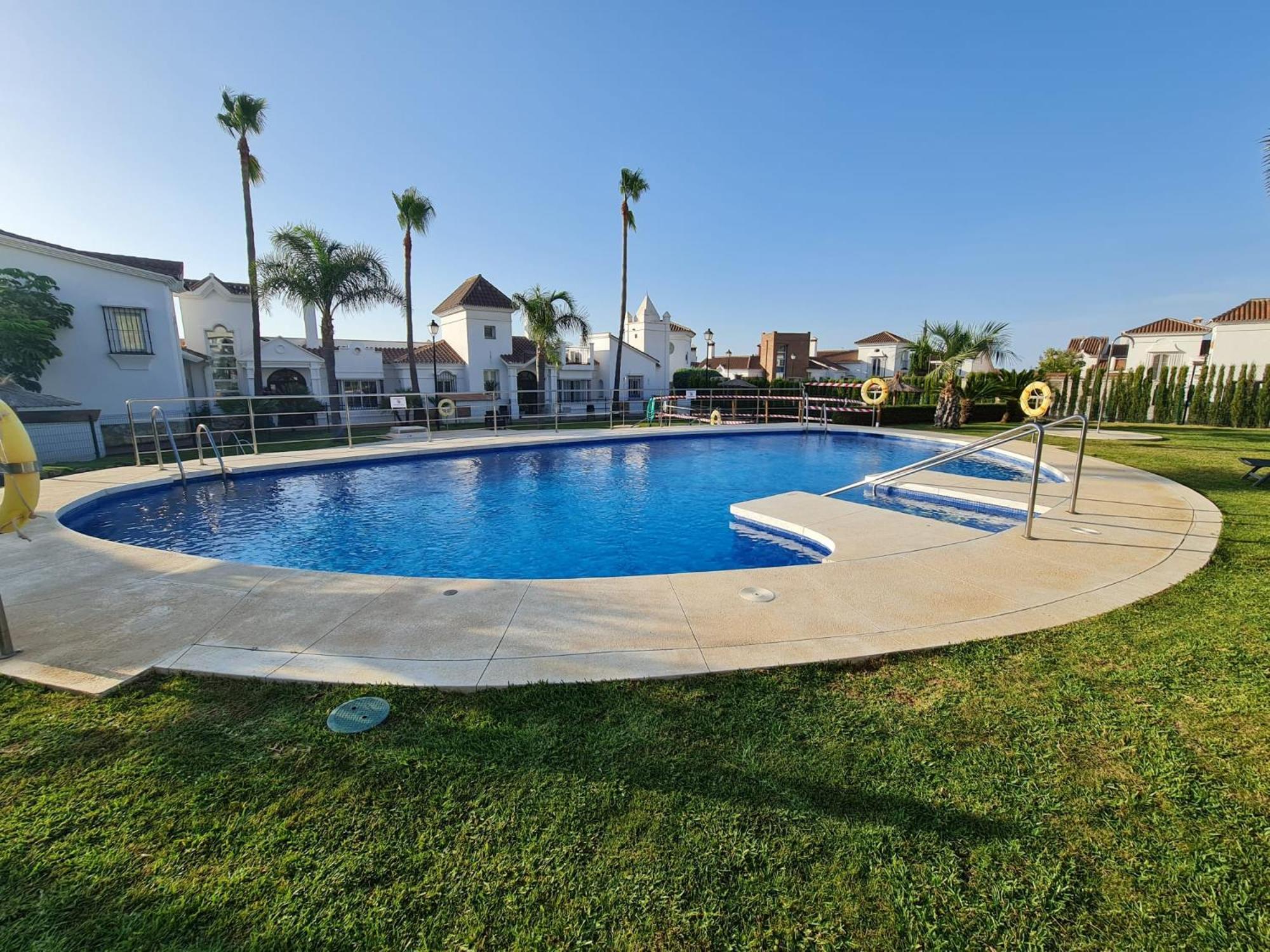 Sun & Palms - Cozy Flat In Quiet Neighbourhood With A Great Pool Area Daire Málaga Dış mekan fotoğraf